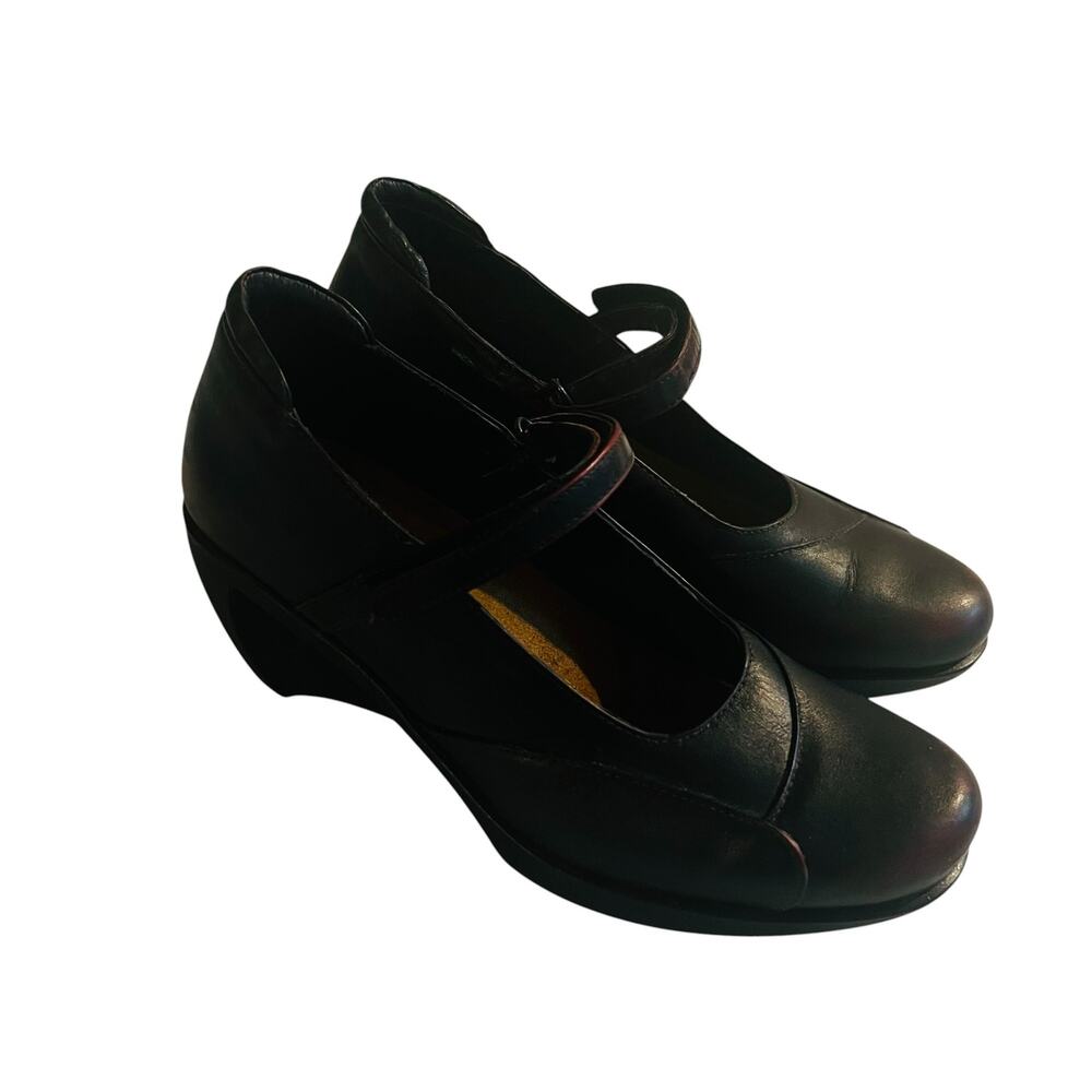 Naot Leather Closed Toe Wedge Closed Toe Shoes Size 38 Black - Picture 2 of 6